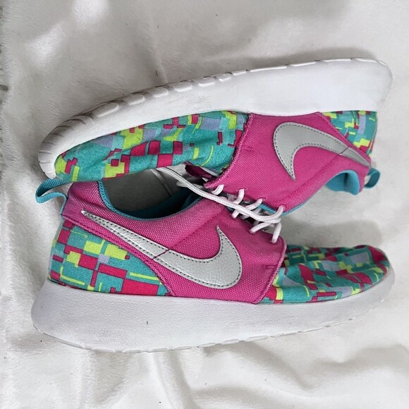 Nike Roshe Run Printed Pink and Teal Green Sneakers Size 7 Y Casual Lightweight - Picture 7 of 7